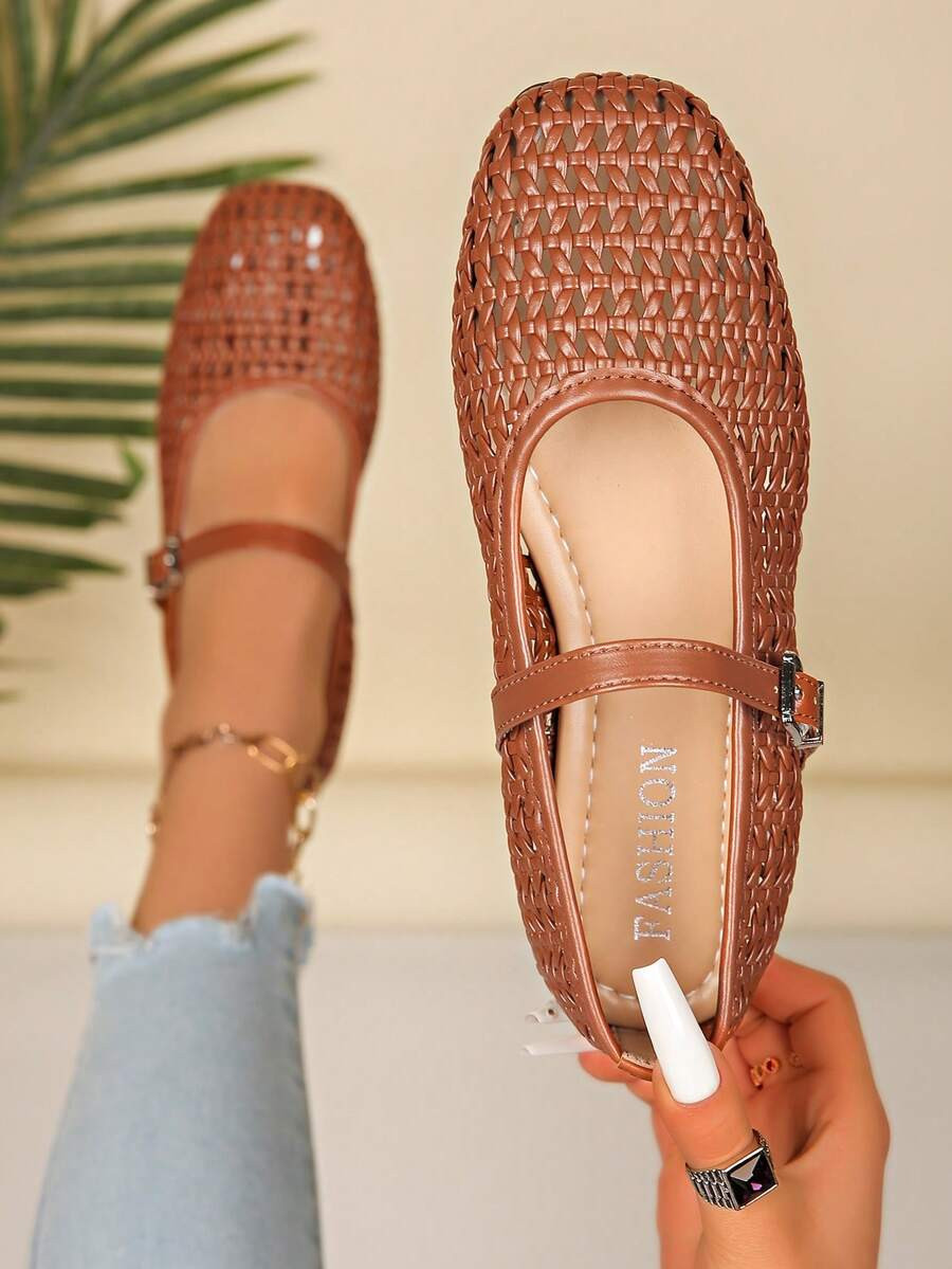 Women's Summer New Fashion Flat Shoes, Hollow-Out Buckle Design, Comfortable Wear, Suitable For T... | SHEIN
