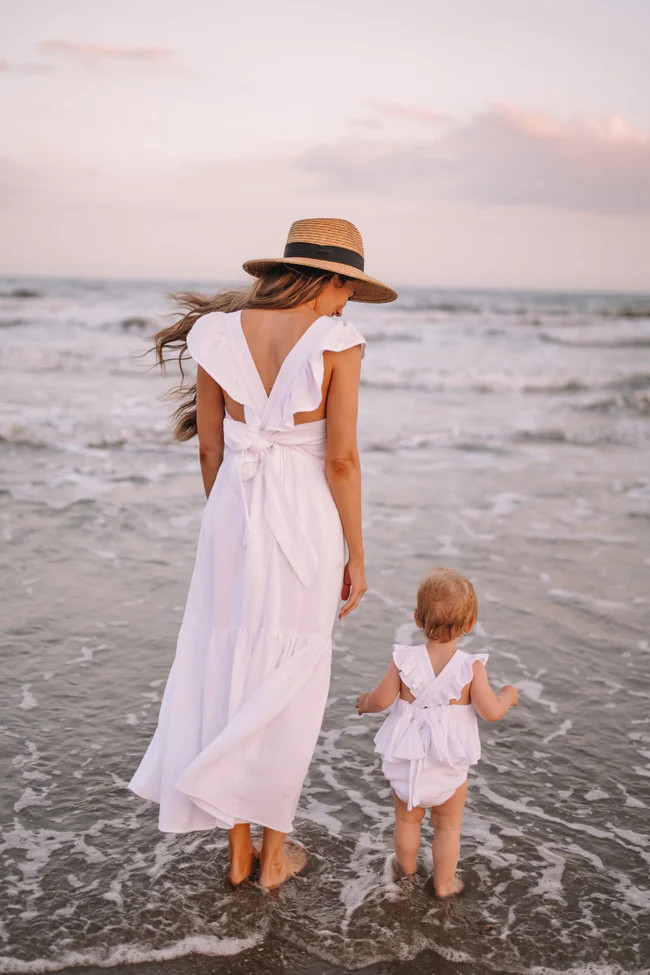 CAITLIN COVINGTON X PINK LILY Baby Girls Kennedy Ivory Bow Back Romper | Pink Lily