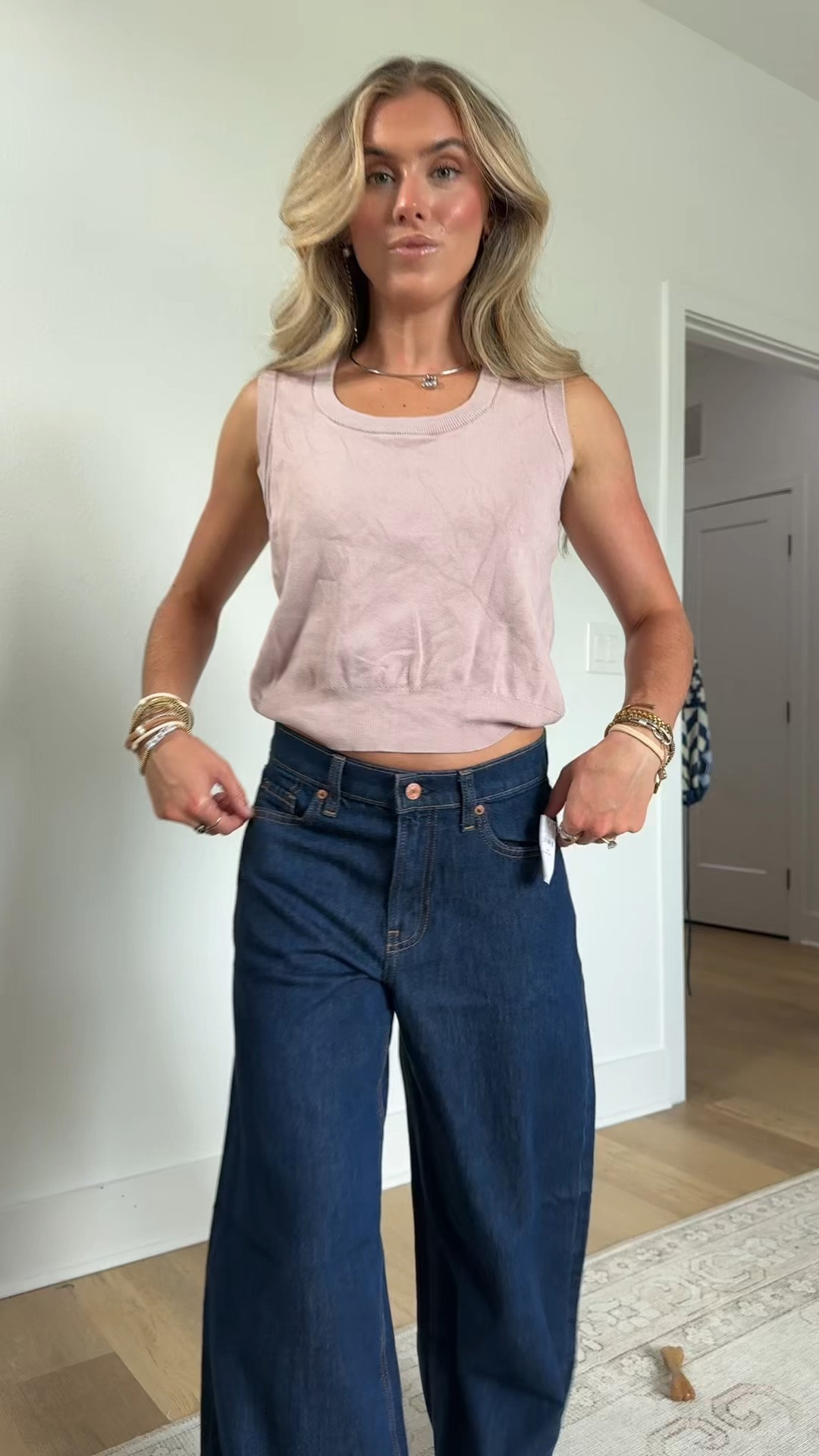 Gap size 24/00 low slung extra baggy jeans. Our baggiest fit yet.
In non-stretch denim.
Cut in a low slung fit

#LTKootd #LTKSaleAlert #LTKdayinmylife