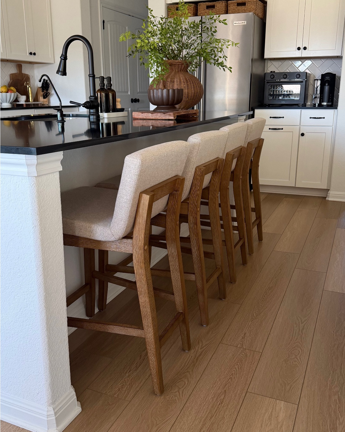 I was craving a change in our kitchen + I’m loving these new bar stools 😍

Bar stools, kitchen island, kitchen styling, clean kitchen, kitchen chair and dining, nathan james, kitchen refresh, open concept home, affordable bar stools, kitchen design, kitchen accessories

#LTKSaleAlert #LTKHome