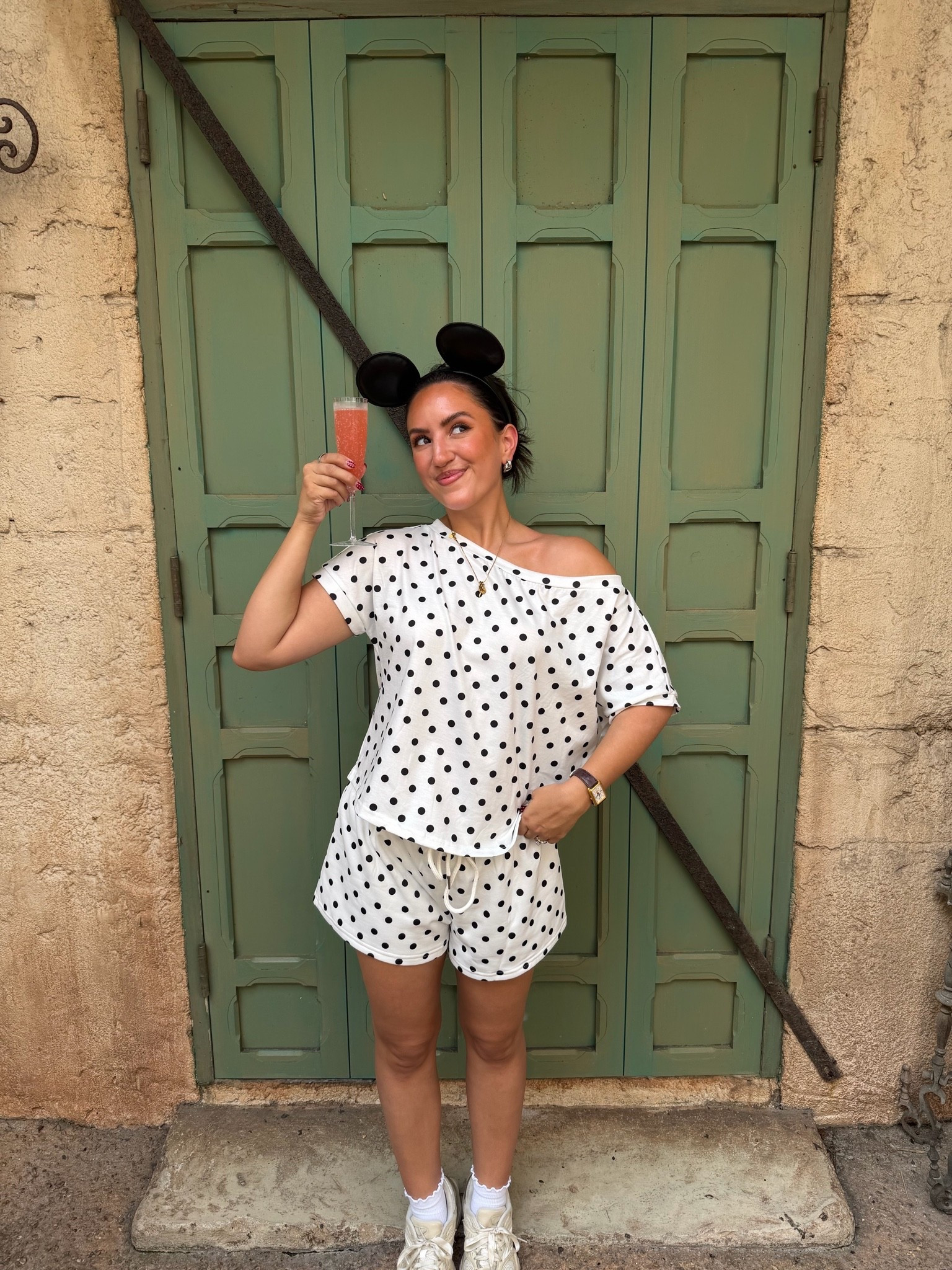 Disney world ootd! What I wore to EPCOT, eating & drinking around the world! This set is so comfy & goes perfect with the Minnie or Mickey Mouse theme

In size small

#LTKPetite #LTKootd