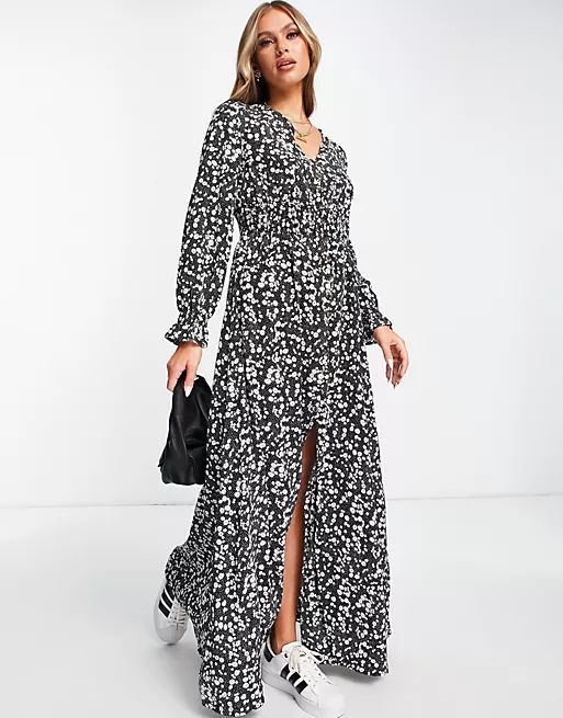 QED London v neck button front midaxi dress in monochrome floral print | ASOS (Global)