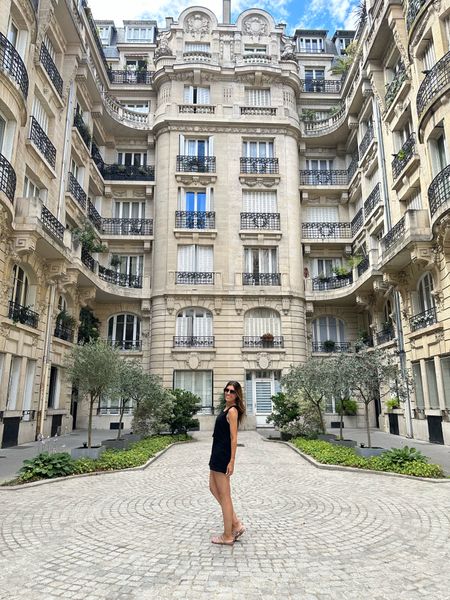 Paris summer outfit 🖤 I’m wearing a size small


#paris #parisstyle #parisfashion #amazonfashion #summeroutfit #outfitideas #momstyle #vacationlook #casualstyle #amazonfind #vacationoutfit #travelstyle #neutralstyle 

#LTKstyletip #LTKeurope #LTKunder50