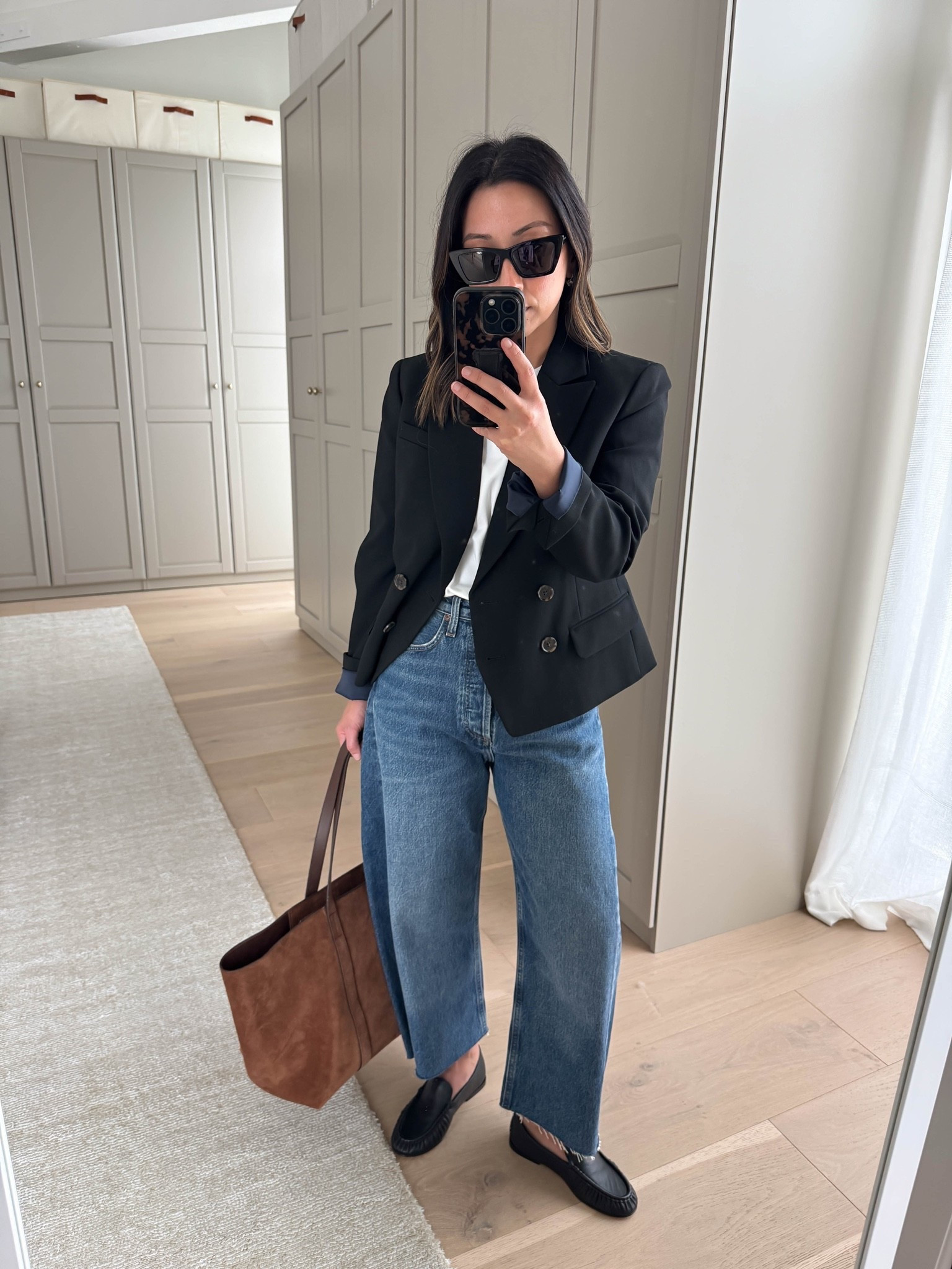 A go-to outfit formula that works everytime: cropped blazer and barrel jeans.  

Blazer is old jcrew but linked similar. 

J.crew blazer petite 4
Aritzia tee medium
Agolde Luna jeans 25 - cut hems
Vince loafers 5
Sezane bag
YSL sunglasses
Electric picks earrings
Dorsey James necklace 15”

#LTKPetite #LTKOver40 #LTKWorkwear
