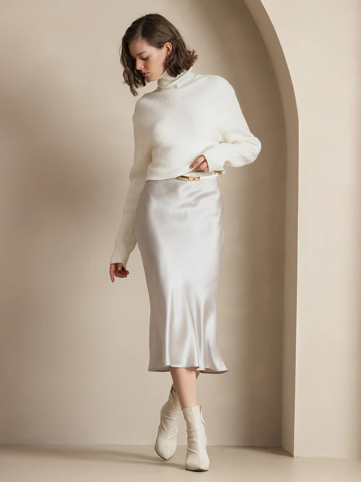 19Momme Mulberry Silk Stretch Long Straight Skirt | SilkSilky