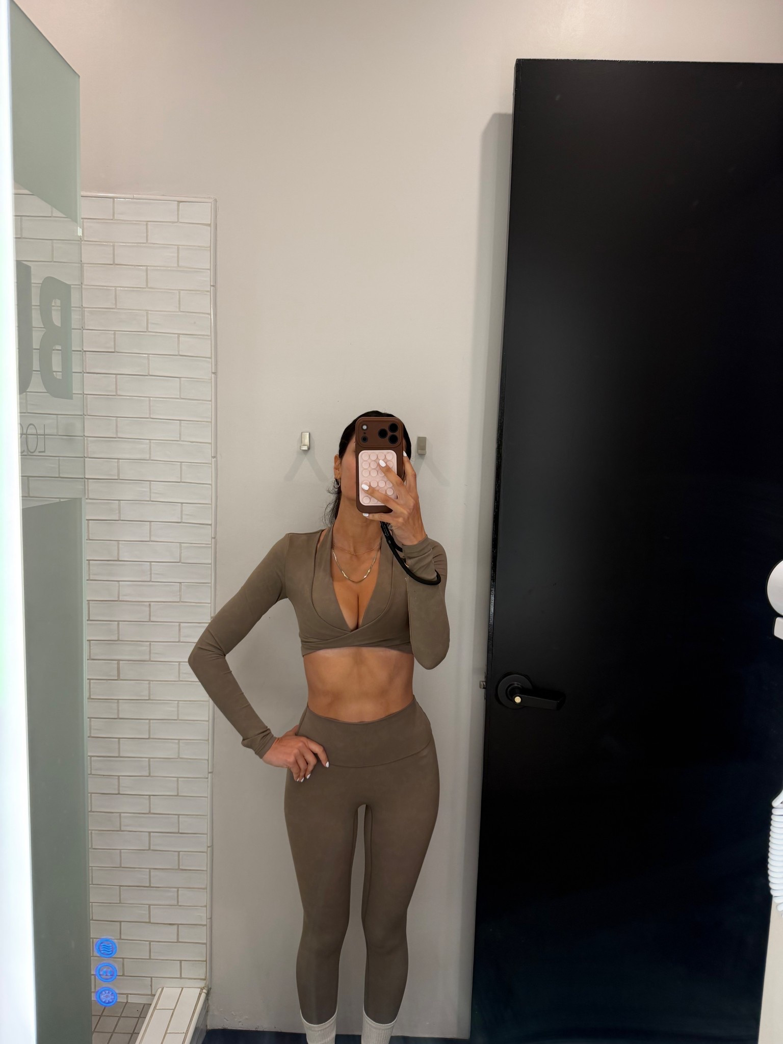 Leggings - S
Crop - XS
Long Sleeve Crop - S

#LTKfitnessgoals #LTKootd #LTKSaleAlert