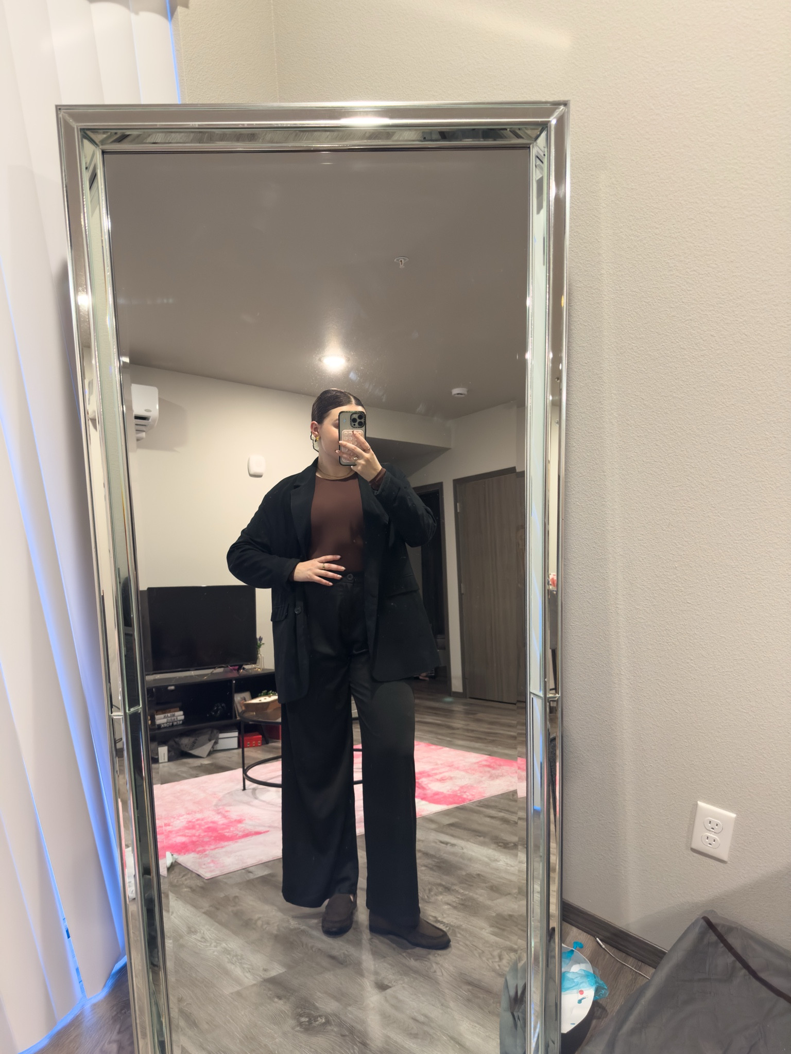 I resigned from my role in corporate America and I couldn’t be more excited! Had to show up to my last meeting looking as professional as I could 👩🏻‍💻

I’m wearing a L blazer, M bodysuit, size L pants and size 9 loafers

#LTKWorkwear #LTKMidsize #LTKootd