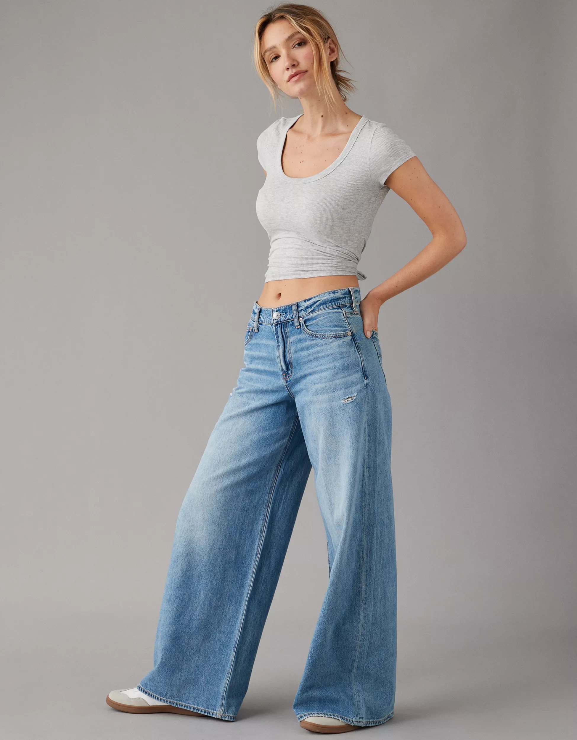 AE Dreamy Drape Super High-Waisted Baggy Ultra Wide-Leg Jean | American Eagle Outfitters (US & CA)