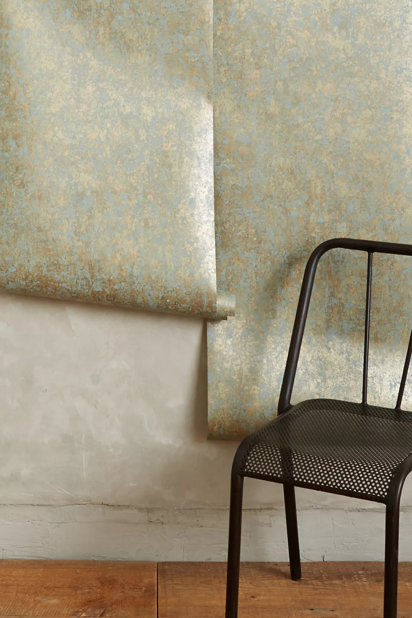 Grace-Weathered Wallpaper | Anthropologie (US)