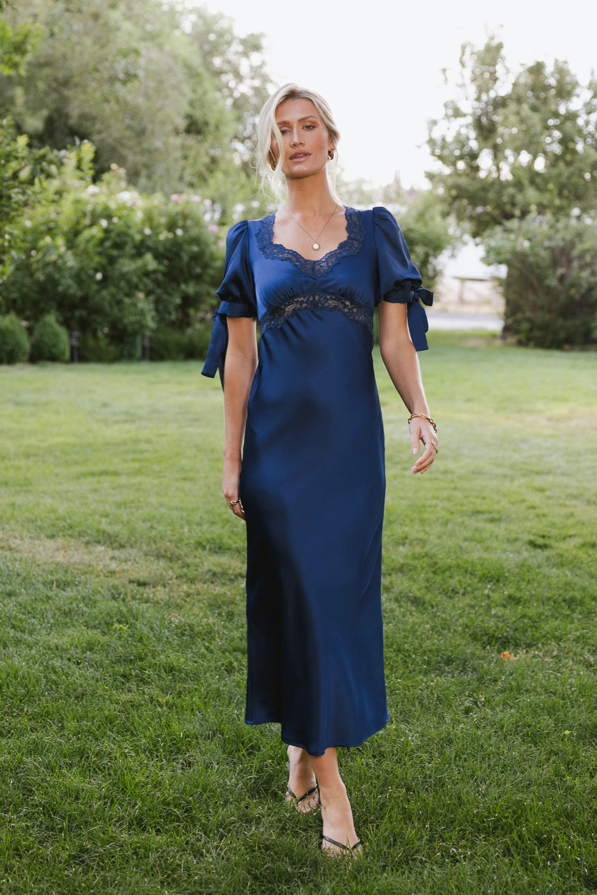 Amanda Lace Trim Maxi Dress in Navy | Böhme US