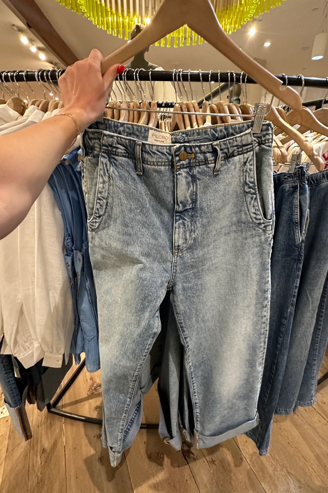 These jeans are the perfect wash & I love the pockets! 