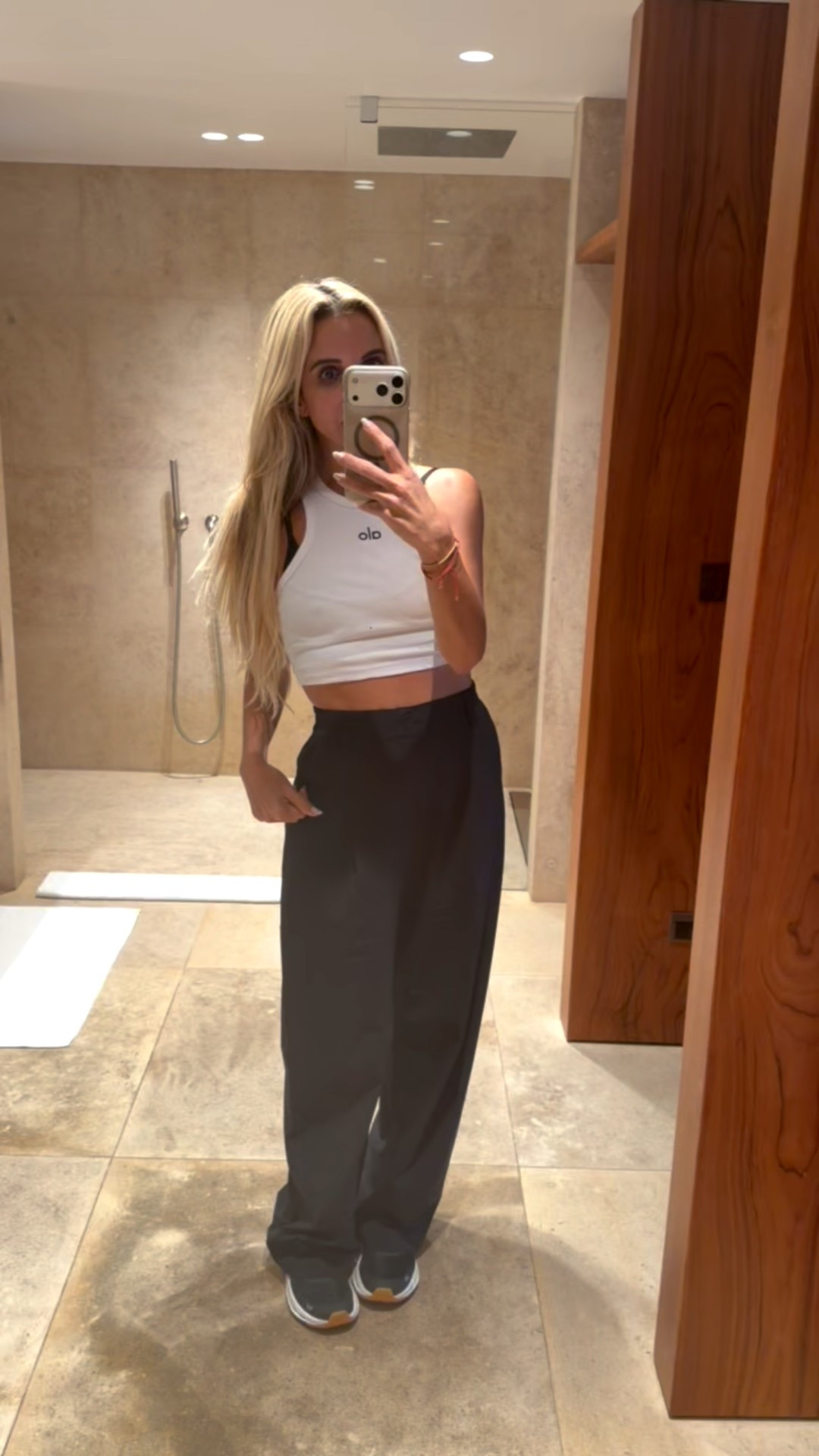 Travel outfit!✈️

Affordable fashion, alo, workout, active, travel outfit, ootd

#LTKTravel #LTKootd #LTKFindsUnder50