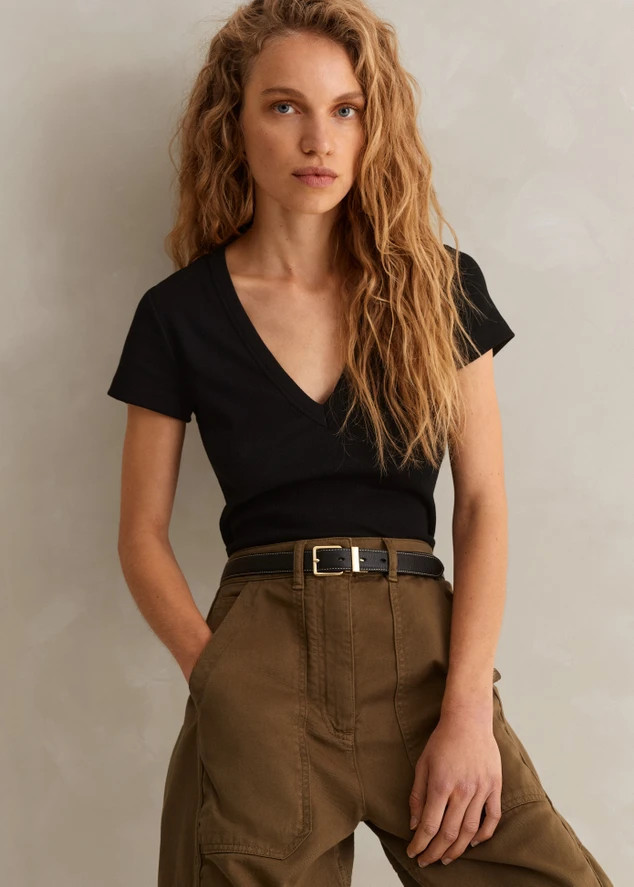 Ultimate Fitted Rib V-Neck Tee | ME+EM US