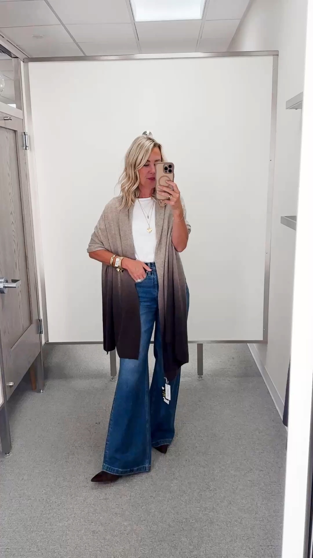 Another cashmere wrap option! This has an ombre look to it! So so fun love the neutral that you can add to any outfit

#LTKSaleAlert #LTKOver40 #LTKBeauty