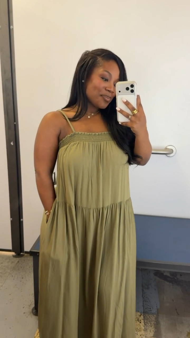 I'm in LOVE with this! so comfortable and flowy! One of those dresses where you can wear it to brunch or a nice dinner.

Dress is 50% off at Old Navy!! 🤏🏾🤏🏾

Dress: L 

#LTKMidsize #LTKSaleAlert #LTKSeasonal
