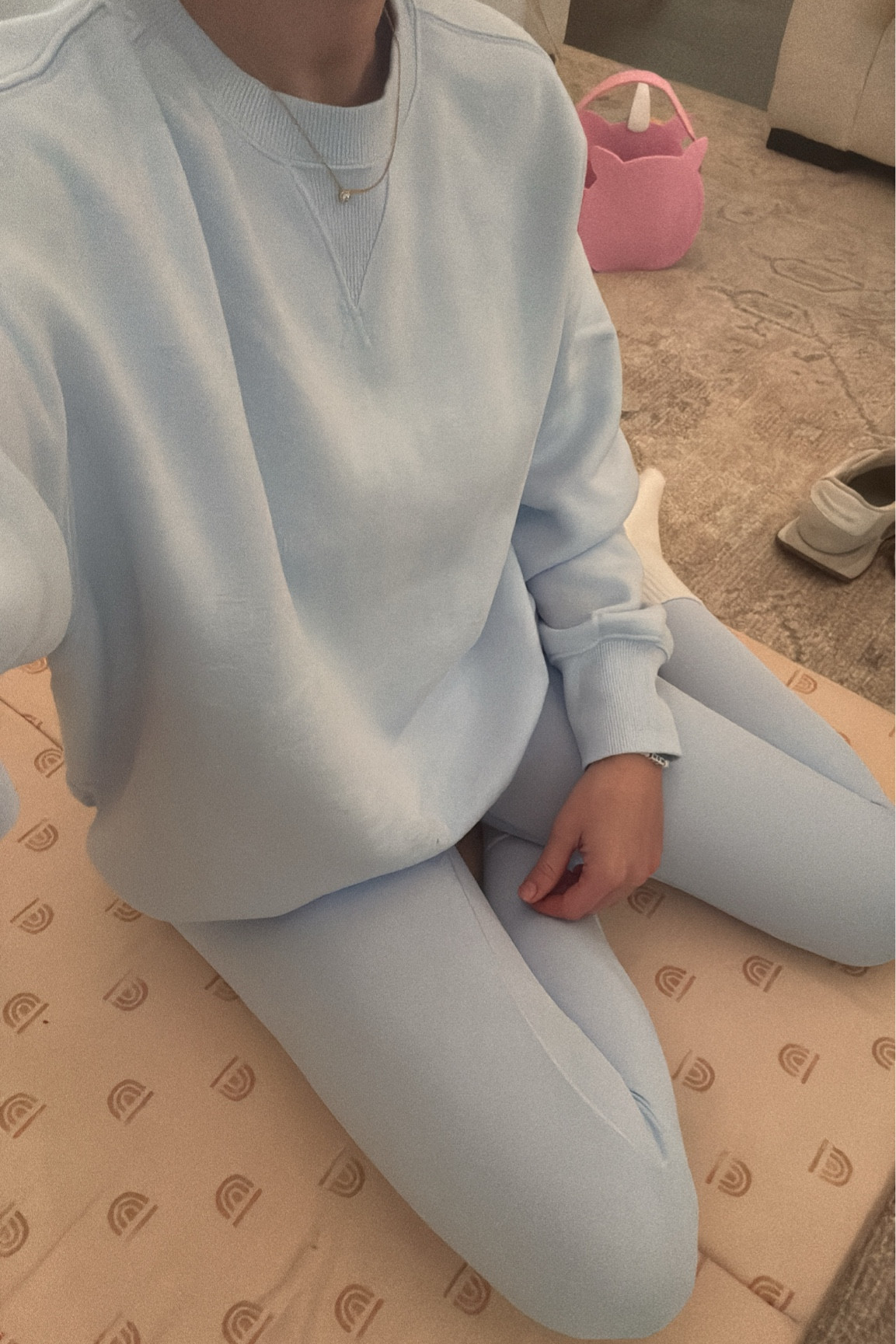 Offline by aerie cloud fleece sweatshirt and leggings. Wearing a small in the sweatshirt and I size up to medium in the leggings. Loving this color for spring! 

#LTKStyleTip