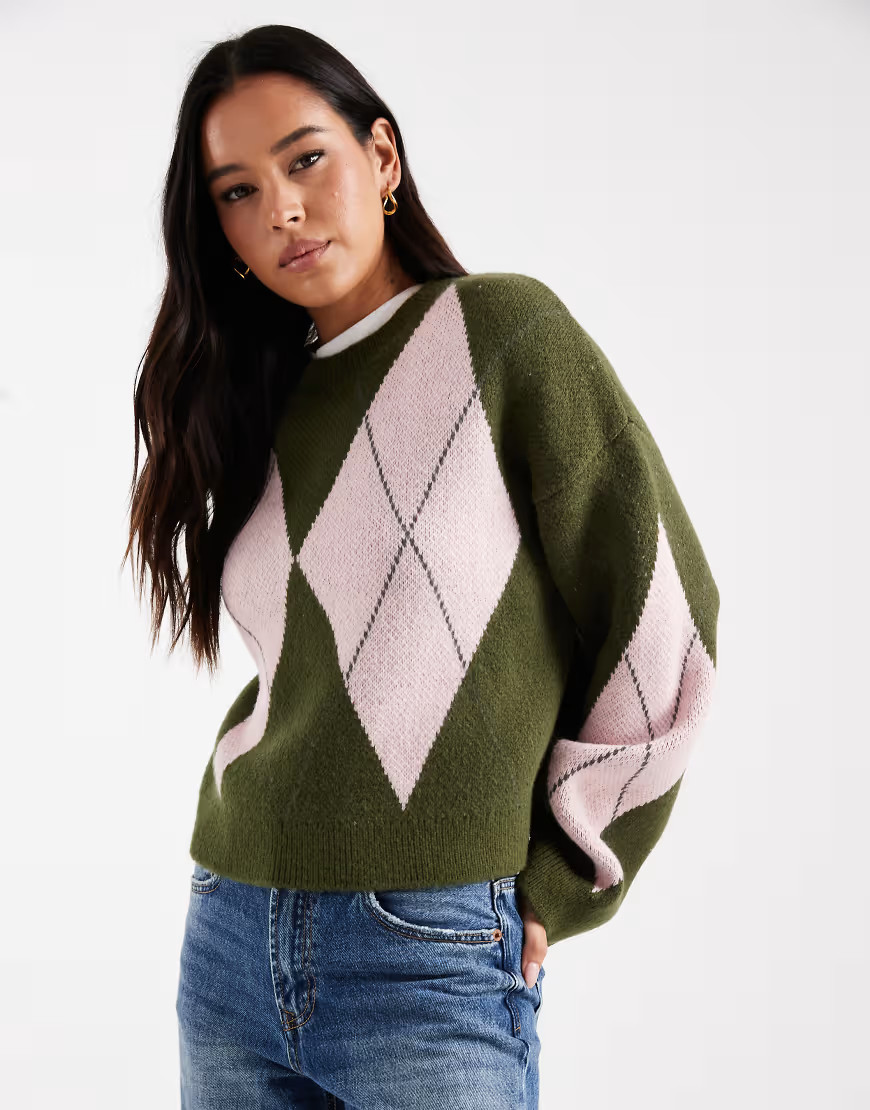 ASOS DESIGN fluffy knitted argyle jumper in khaki-Green | ASOS (Global)