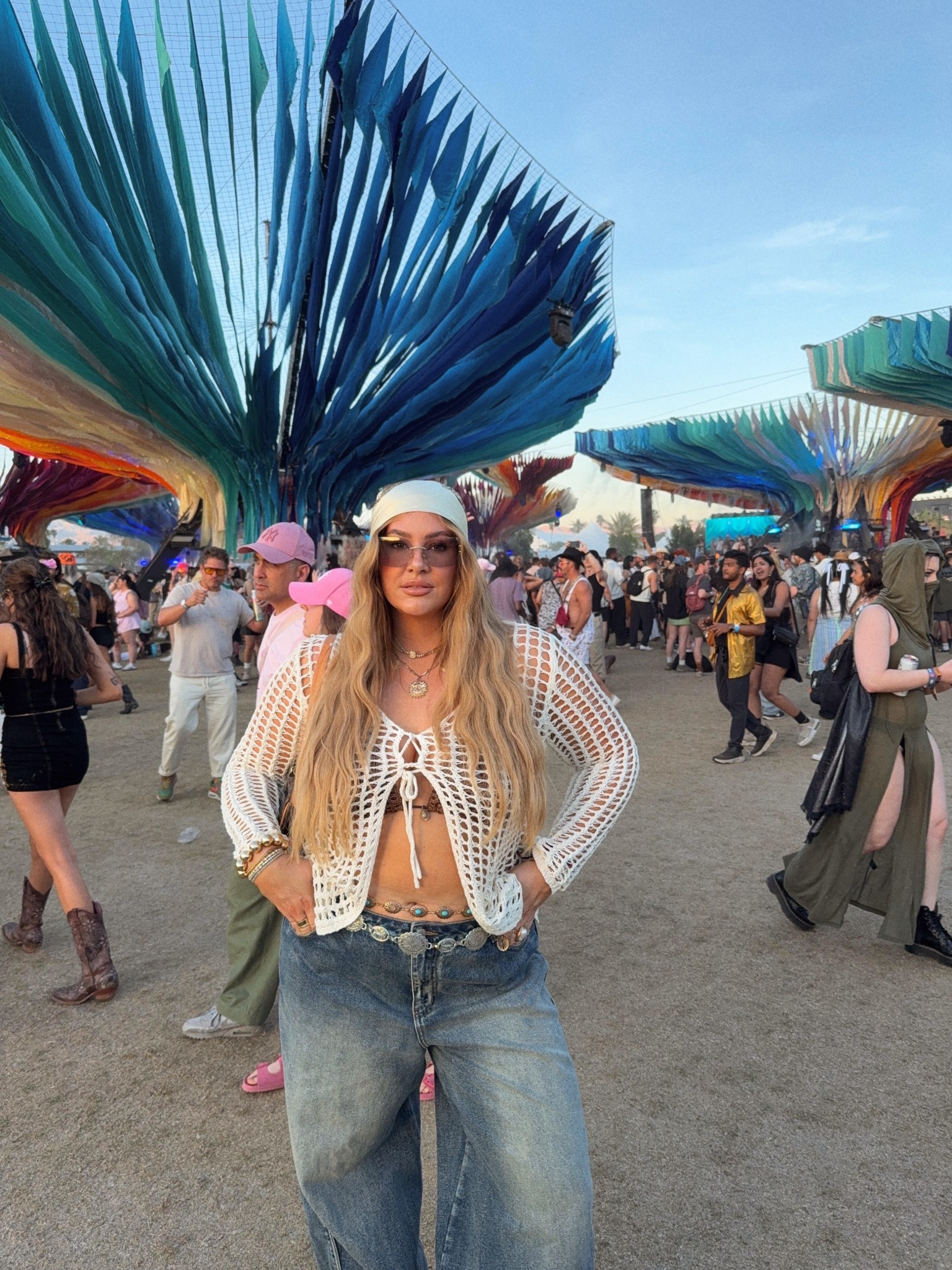 One of my past coachella looks!! This look is affordable and a lot is in stFerris

#LTKMidsize #LTKTall #LTKFestival