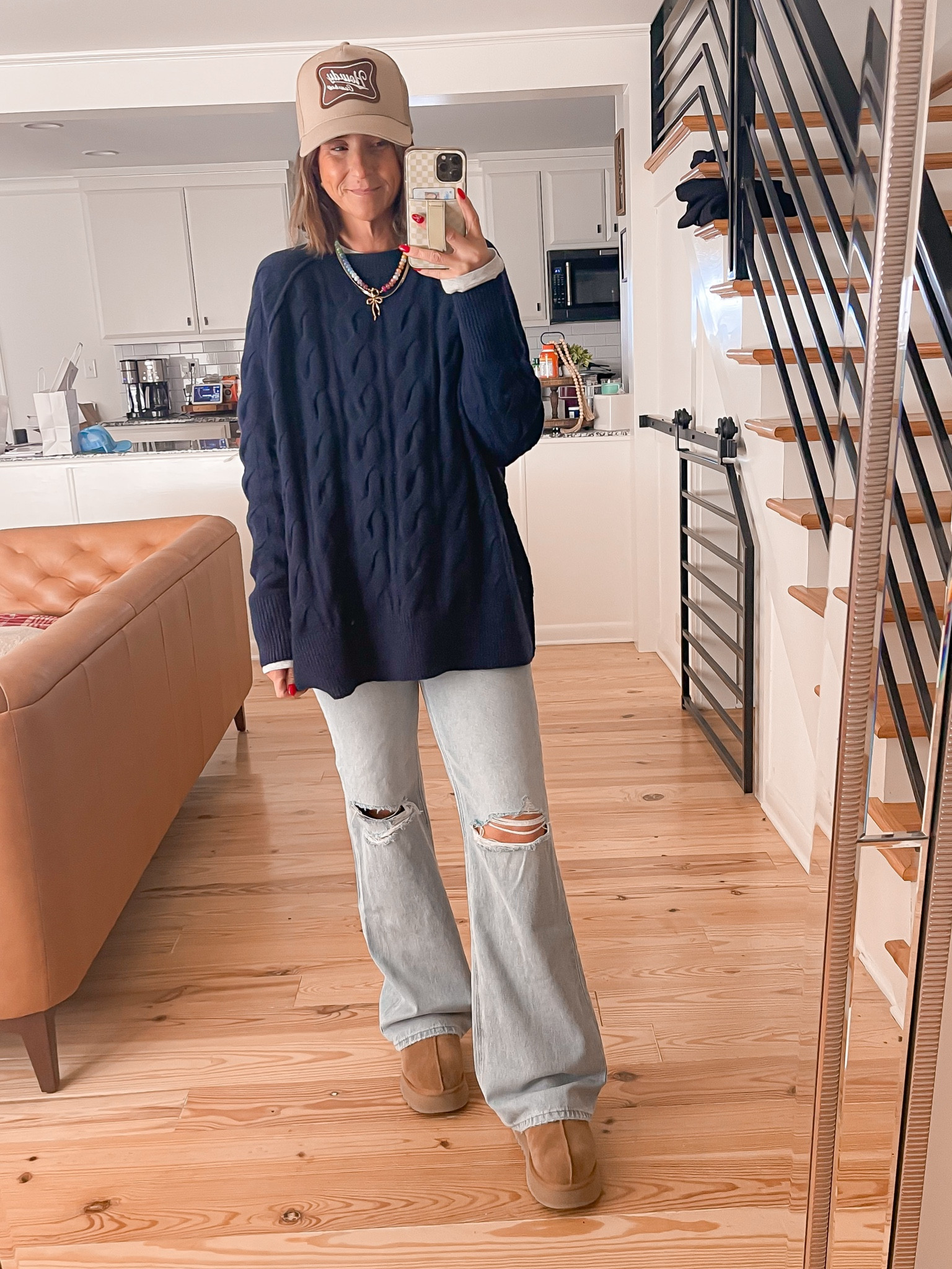 Fav new sweater … this time in navy 

#LTKSaleAlert #LTKFindsUnder50 #LTKStyleTip