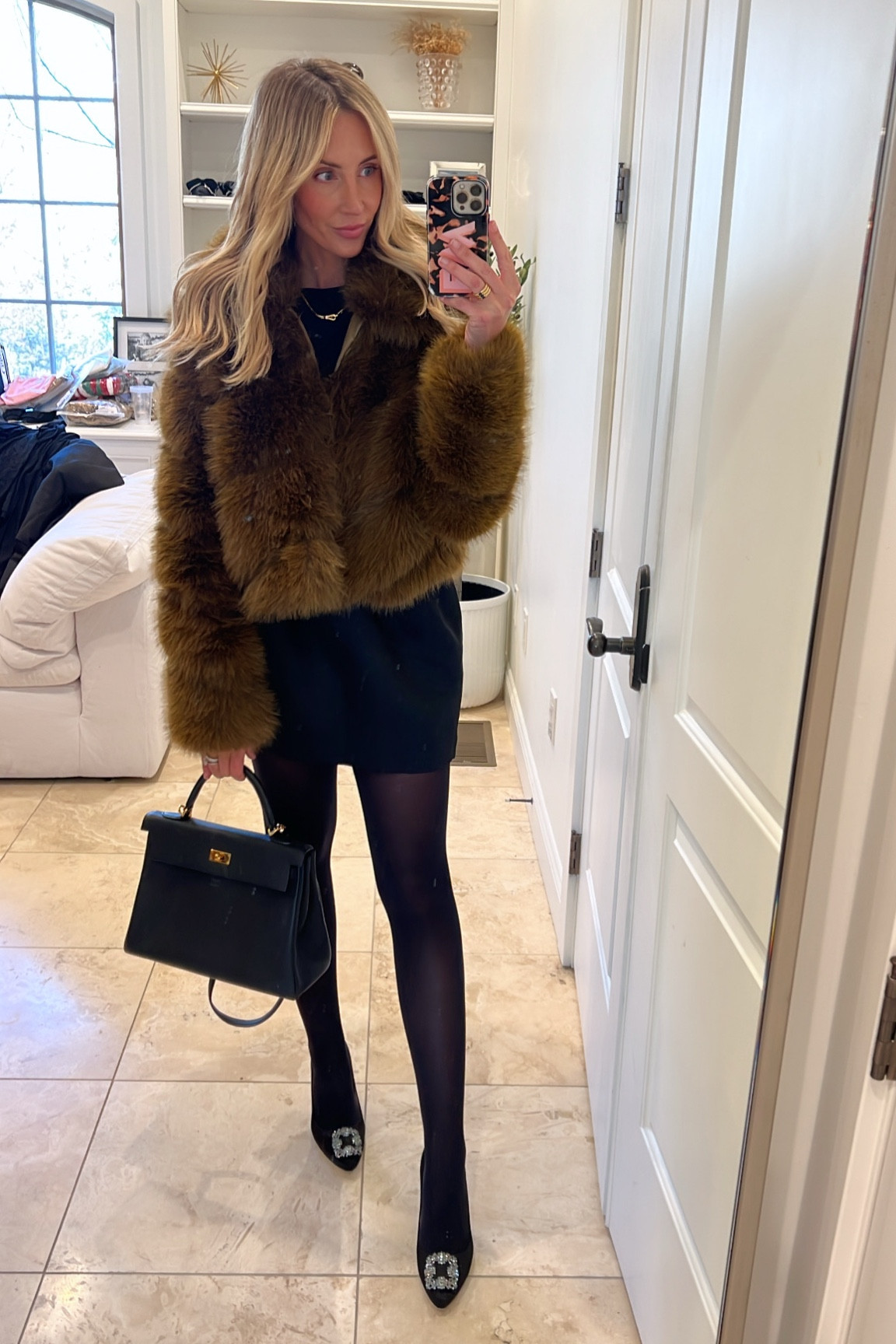 Off to a holiday party! This was the final winner. 

#LTKParties #LTKSeasonal #LTKHoliday