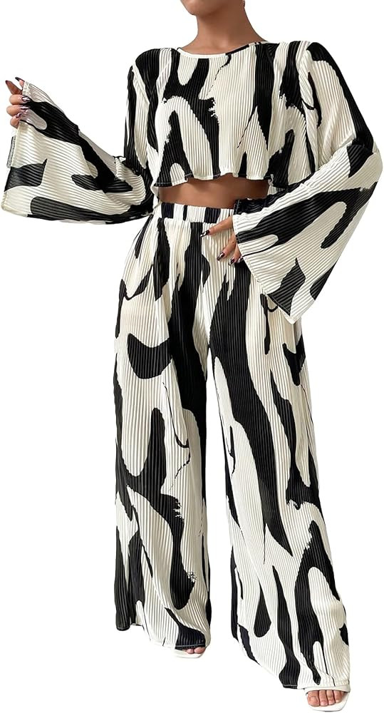 Verdusa Women's 2 Piece Outfits Loose Bell Sleeve Pleated Crop Top and Wide Leg Pants Set | Amazon (US)