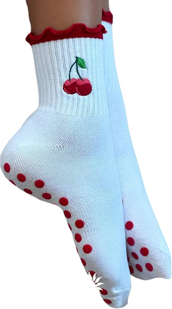 Non-Slip Cute Pilates Socks with Grips for Women | Cute Grip Socks for Yoga Womens | Amazon (US)