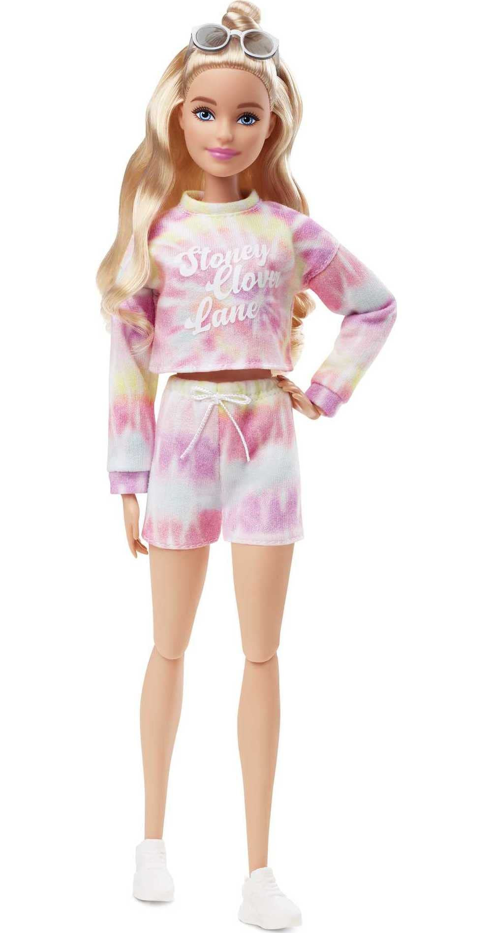 Amazon.com: Barbie Signature Stoney Clover Lane Doll Wearing Tie-Dye Loungewear & Duffle Bag : Cl... | Amazon (US)