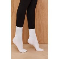Essential White Sport Socks | PrettyLittleThing UK