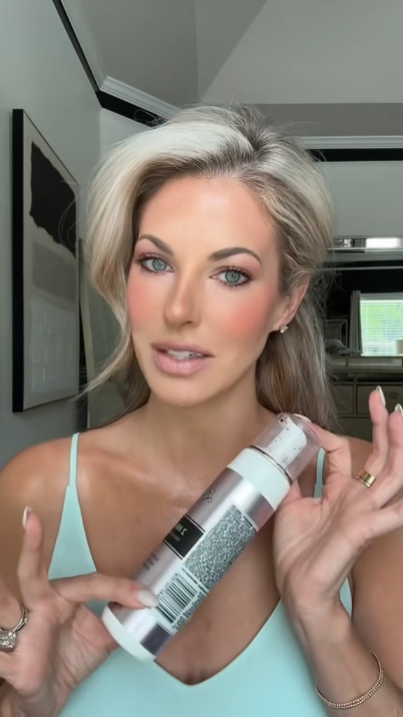 Glow like summer ☀️ even in the dead of winter! Trending beauty hacks for radiant skin, sun-kissed color, and effortless glow all season long.
Click the 🔗 for all of these glowy products 👉🏻 https://liketk.it/5F1Pc

 #SummerGlow #WinterBeauty #GlowingSkin #BeautyHacks 

#LTKBeauty #LTKgrwm #LTKselfcare