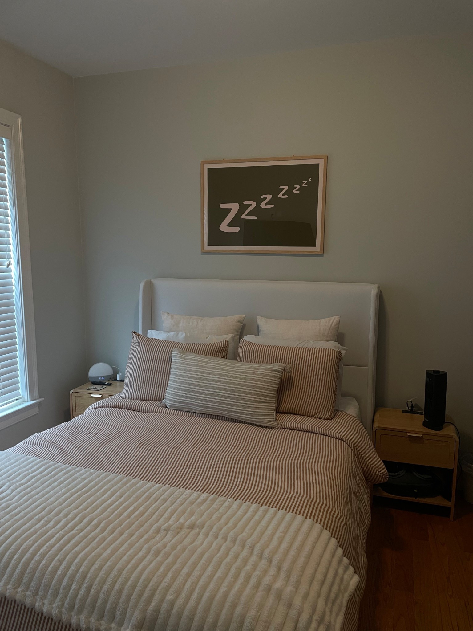 bedroom coming along 🫶 obsessed with the striped quince duvet cover and the bed side tables - they have charging ports!

#LTKdayinmylife #LTKmorningroutine #LTKHome