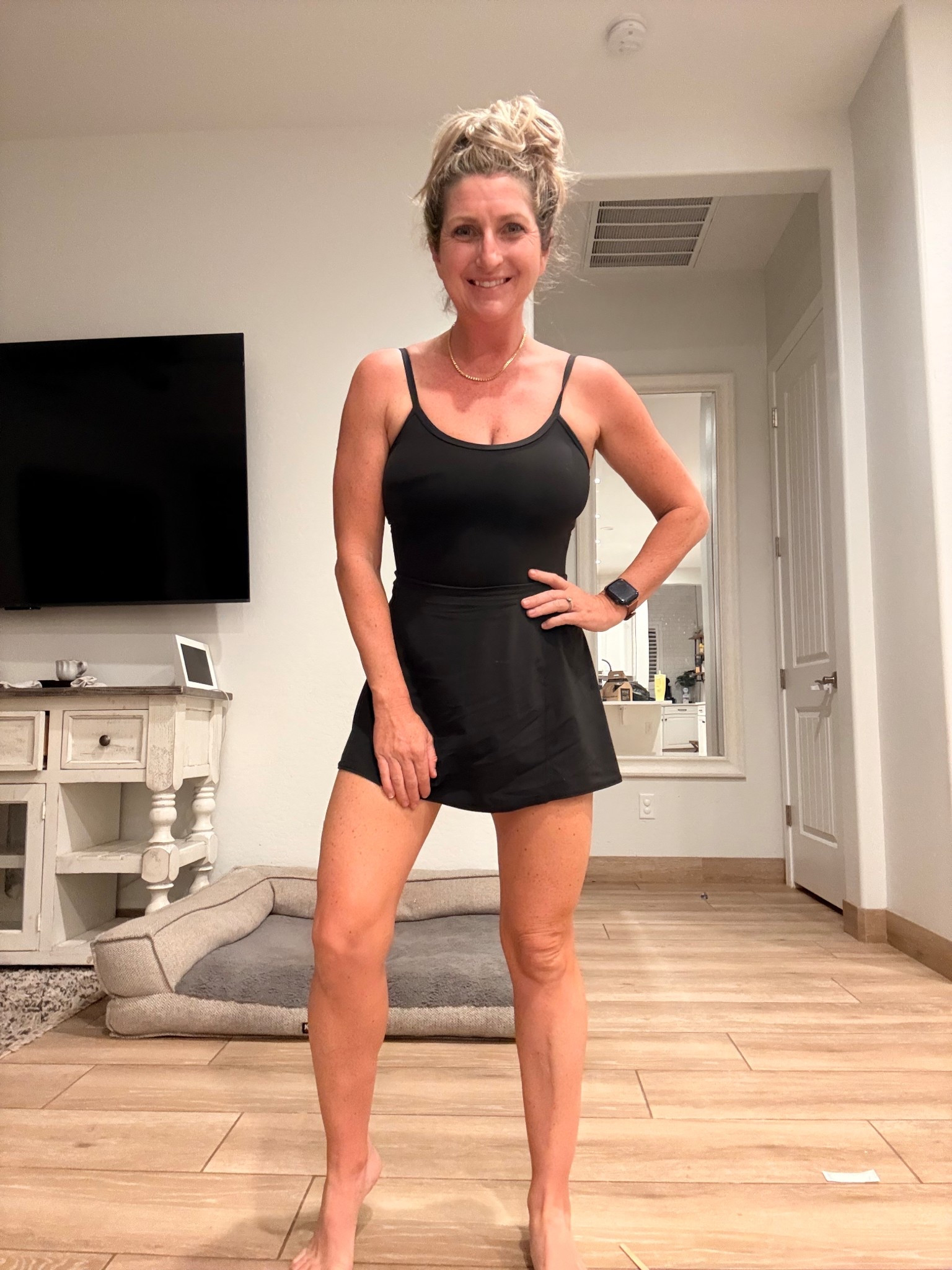 Cutest active dress 40% off 
Ends soon

Runs true to size. Has biker shorts with pockets and bathroom access without fully undressing 