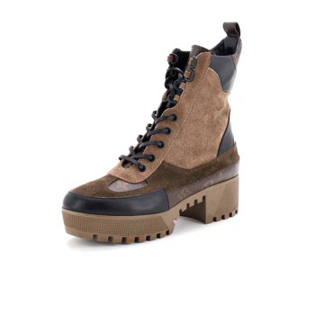 Search: 22 results found for "Lv boots" | Rebag