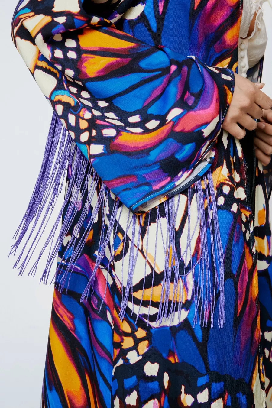 Rayon Twill Butterfly Tassel Maxi Kimono | Nasty Gal (US)