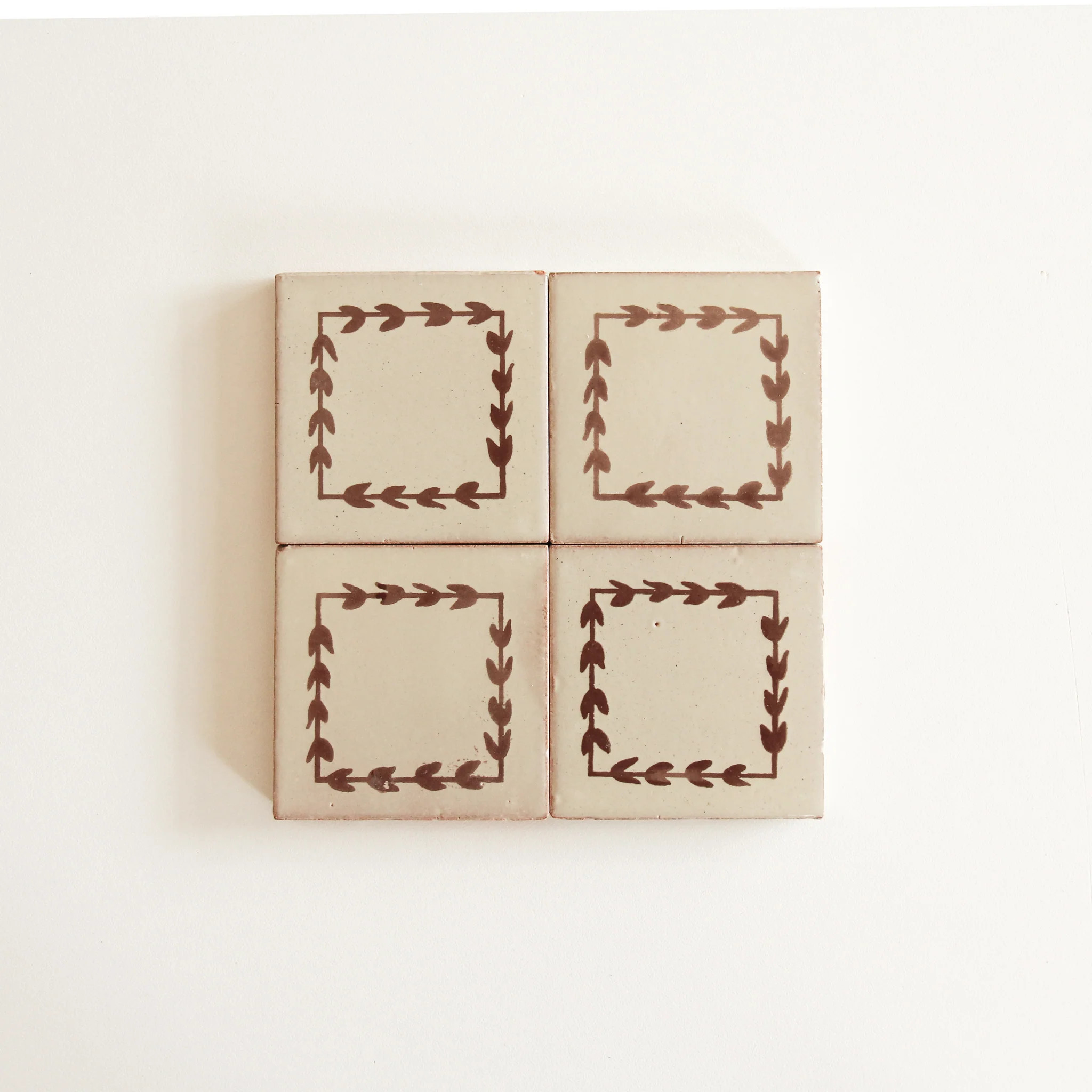 Amano | 4x4 | Tulip | Chocolate | gloss | Alexander James Studio