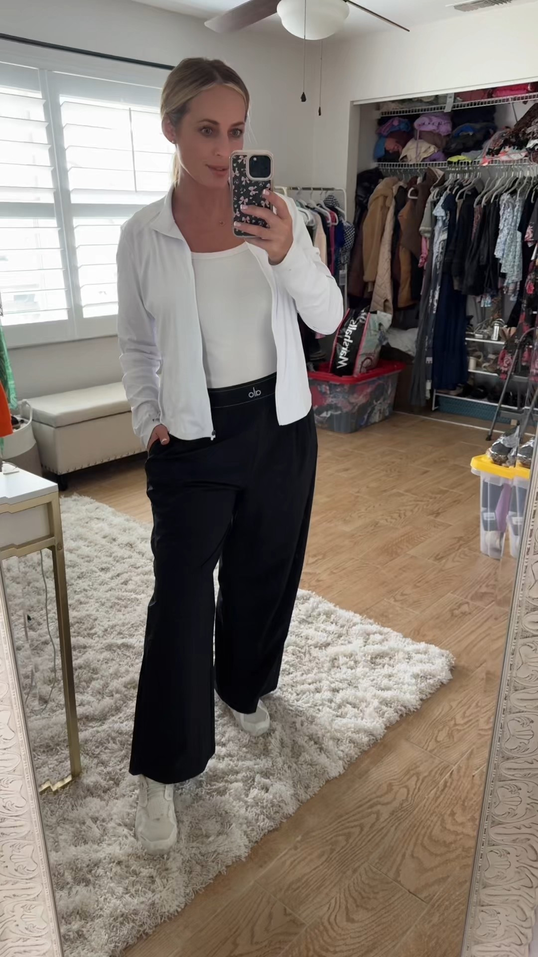 Casual outfit

#LTKActive #LTKFindsUnder50 #LTKootd