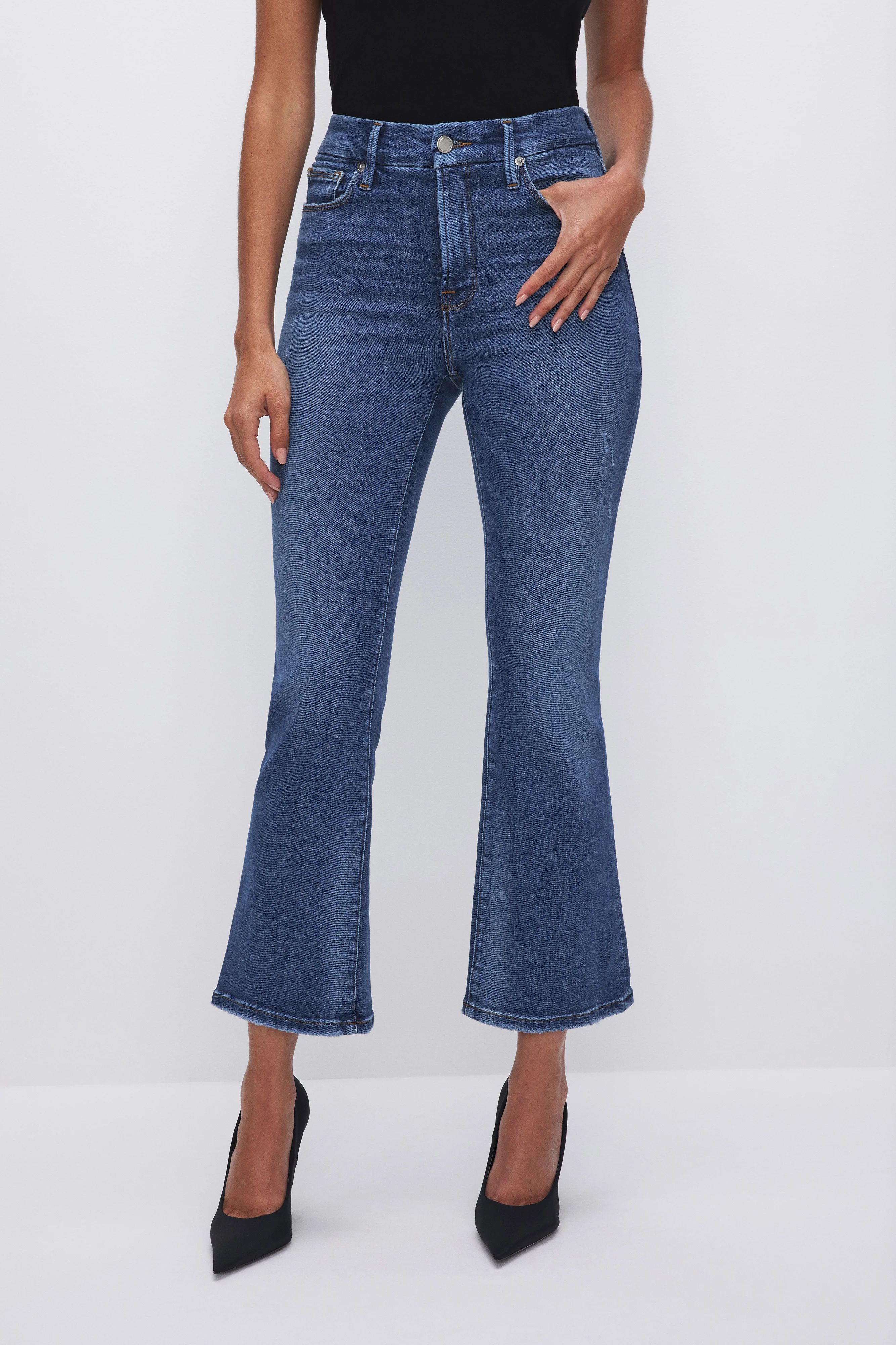 GOOD LEGS CROPPED MINI BOOT JEANS | Good American