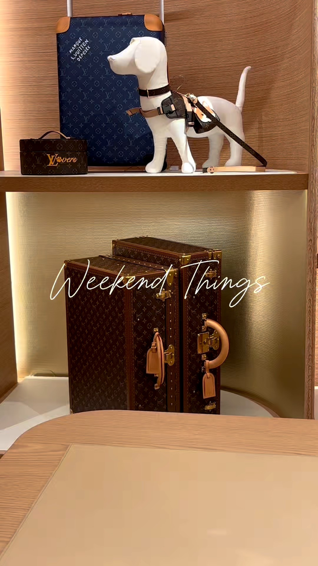 Weekend things 🛍️🤑