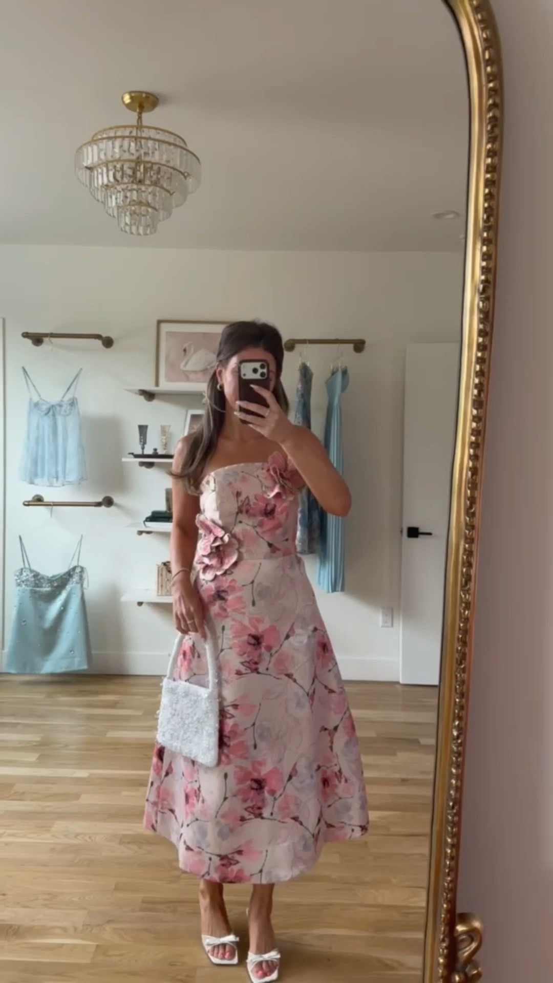 strapless floral wedding guest dress for every girl 

i did my normal size 2/small

Divi: emerson15

Wedding guest
Formal event
Black tie
Special occasion
Sequin
Floral
Winter event
Holiday party

#LTKHoliday

#LTKootd #LTKgrwm
