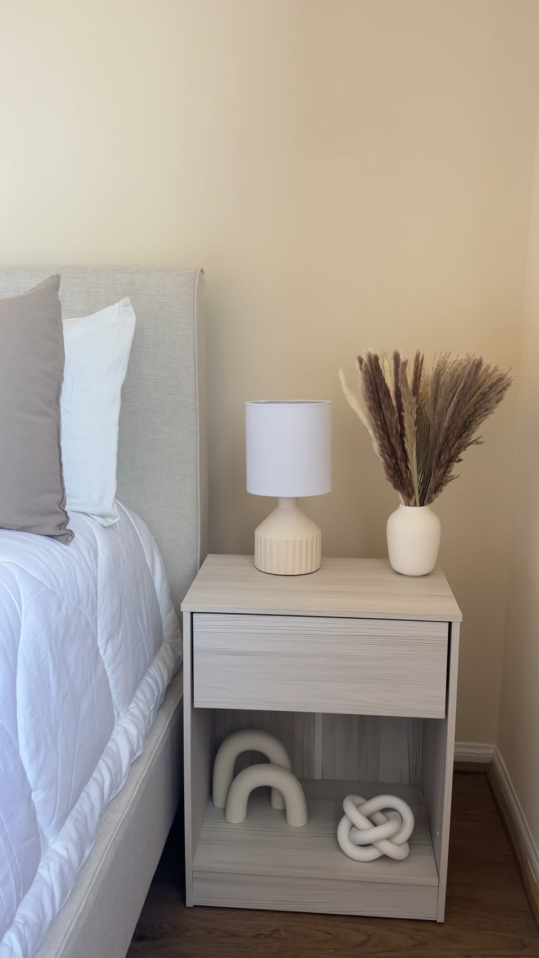 decorating my nightstand on a budget 

#LTKVideo #LTKhome #LTKfindsunder100