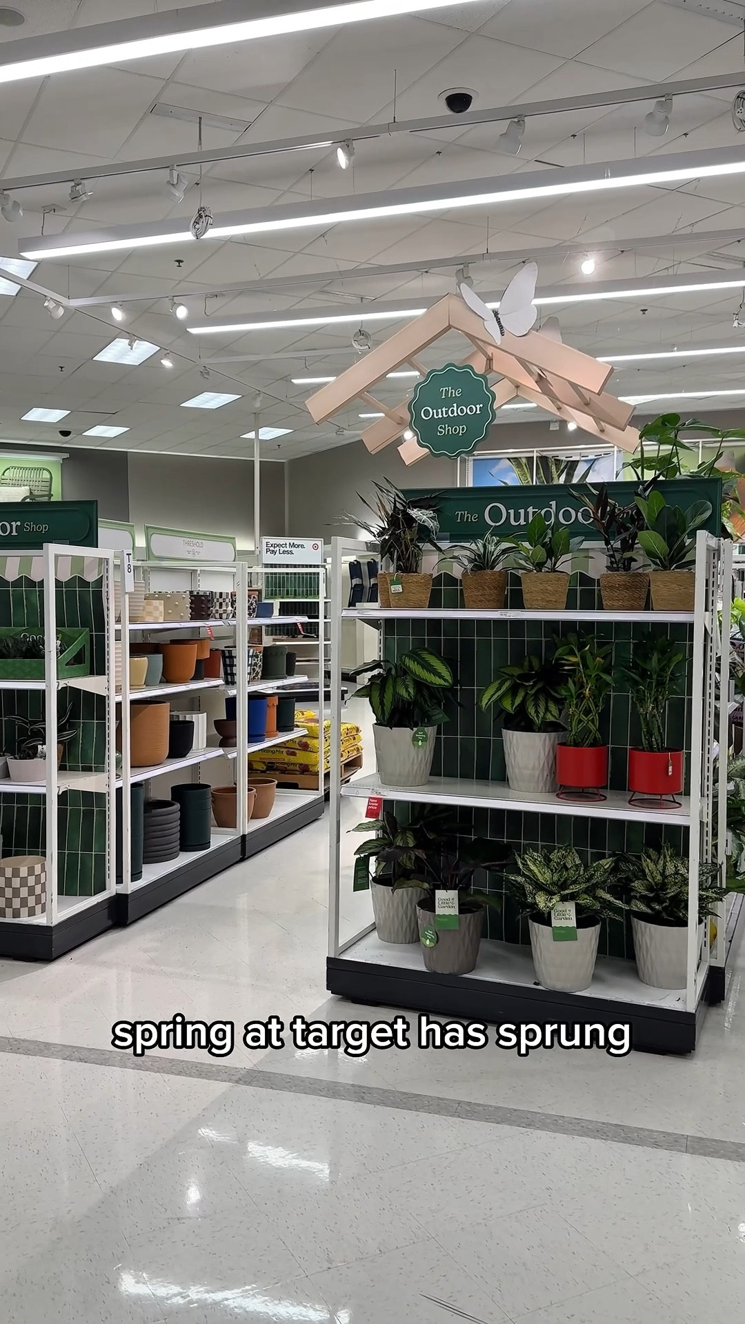 I love the spring release at Target every year. This year is no exception! So many cute garden finds 🪏⛲️🫜🪴