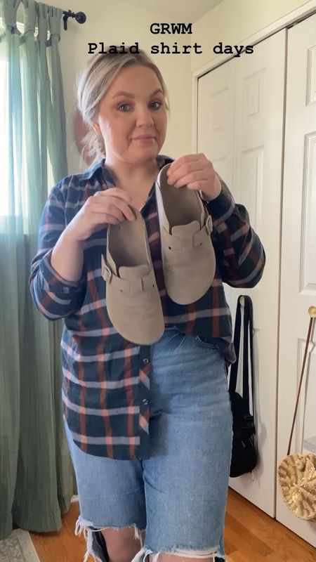 This super cute plaid button up. Runs tts I’m wearing a large. 

I’ve been wearing these Birkenstock inspired cloggs for weeks now and I LOVE them. So easy to slide on for school drop off/pick up, running errands, etc. Plus , they’re super comfy! 



#LTKmidsize #LTKstyletip #LTKSeasonal