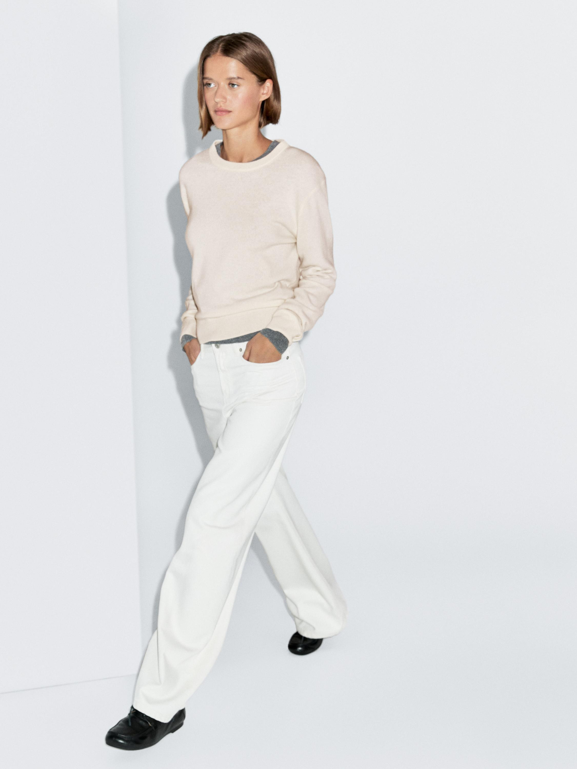 VIEW LOOK
Wool blend crew neck knit sweater

 £59.95  Colour:  Cream  +4  Add to basket | Massimo Dutti UK