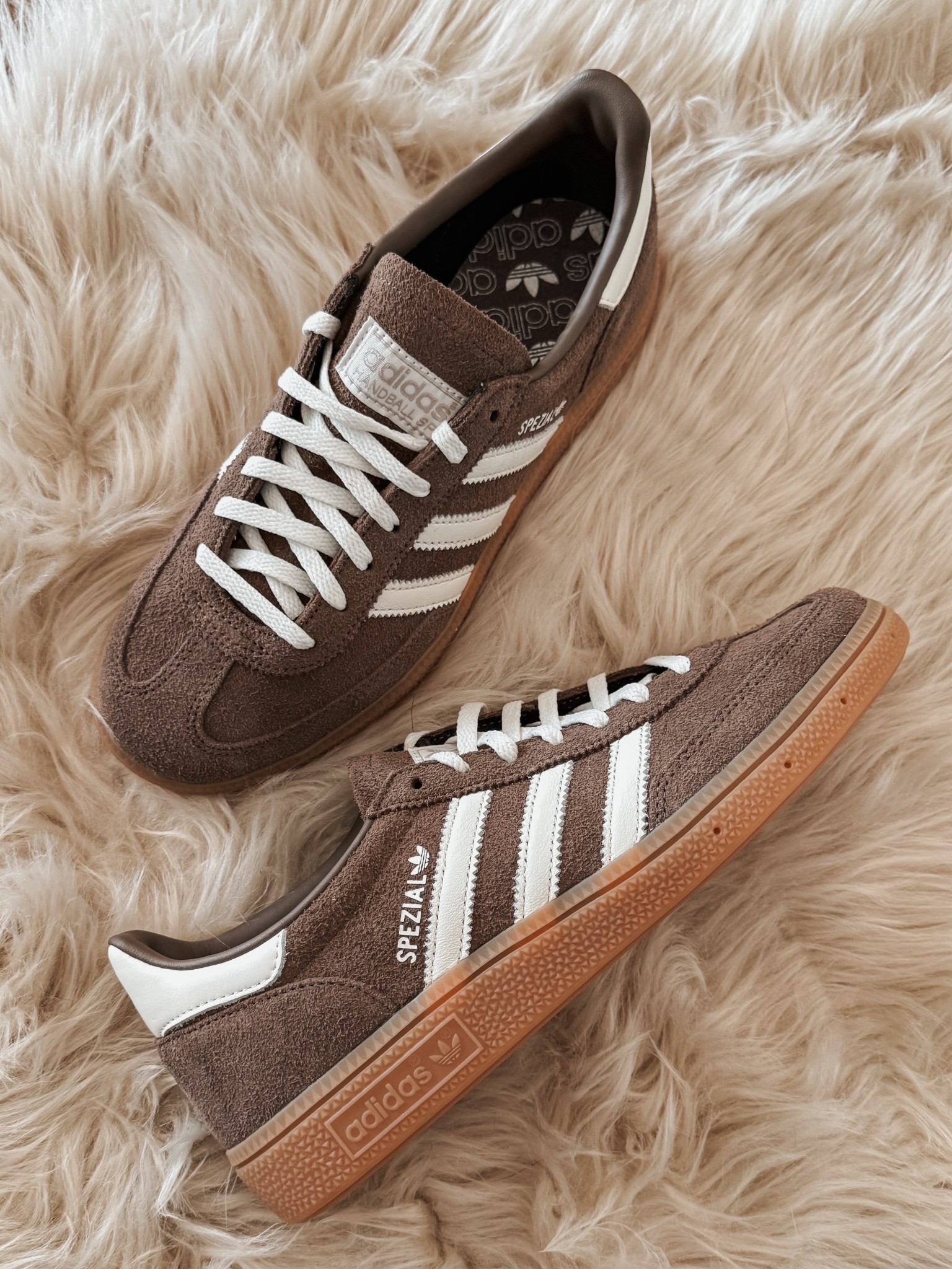 Women’s Adidas Spezial sneakers in earthy brown. ✨

Follow @dpiahome on Instagram + TikTok for more home decor inspiration, DIY, style, deals, & affordable finds. 🤎



#LTKGiftGuide #LTKActive #LTKSaleAlert