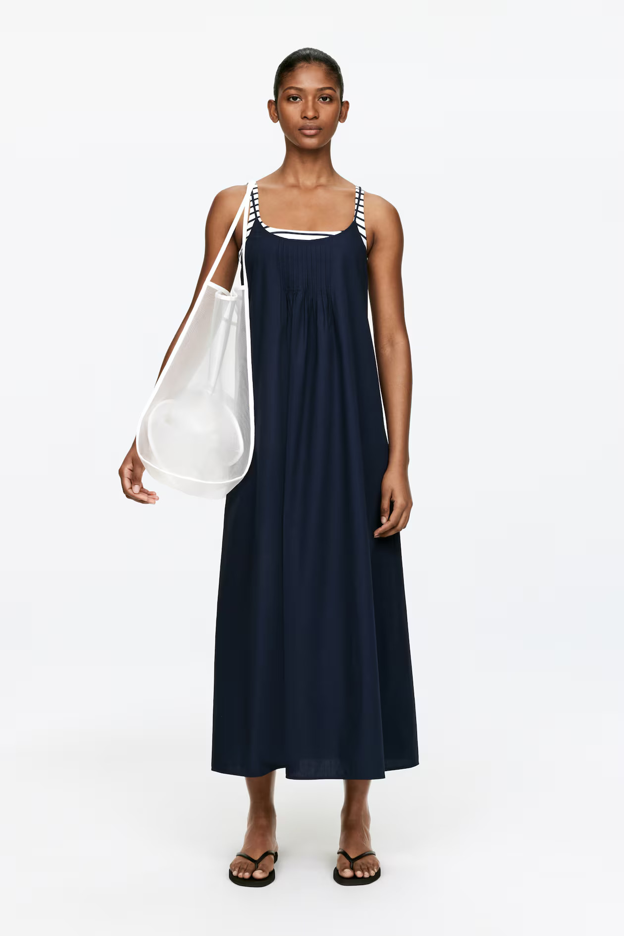 Jurk met striksluiting aan de achterkant | H&M (DE, AT, CH, NL, FI)