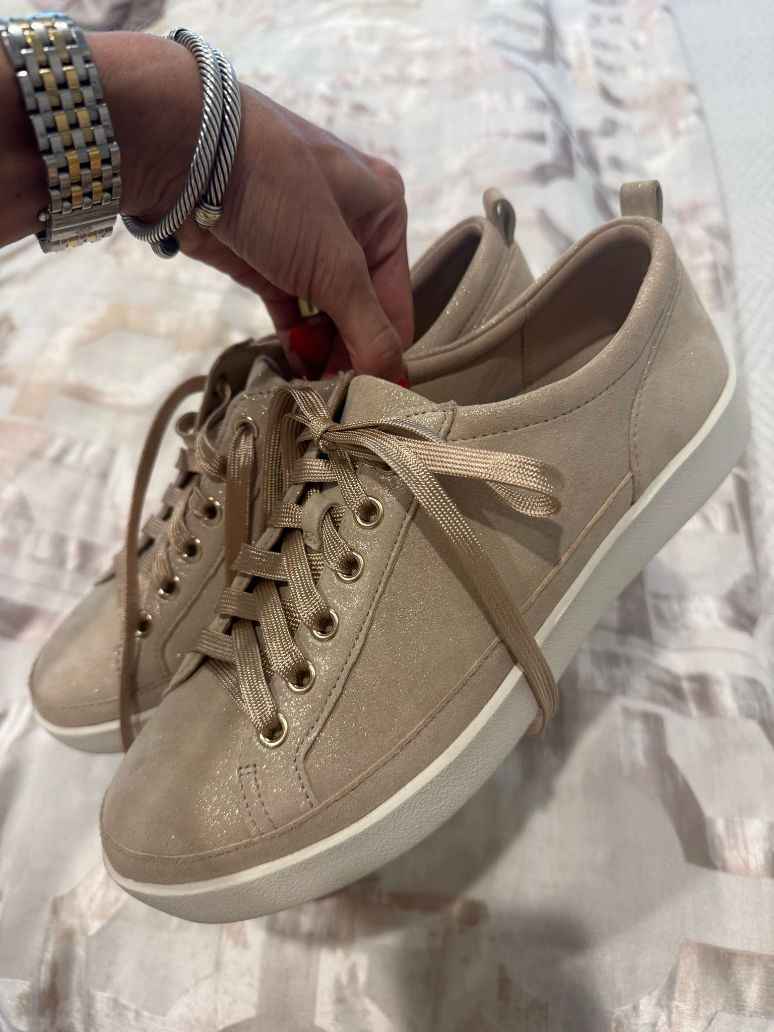 My mom got these gold sneakers recently and they’re on super sale! She changed the laces out

#LTKOver40 #LTKSaleAlert