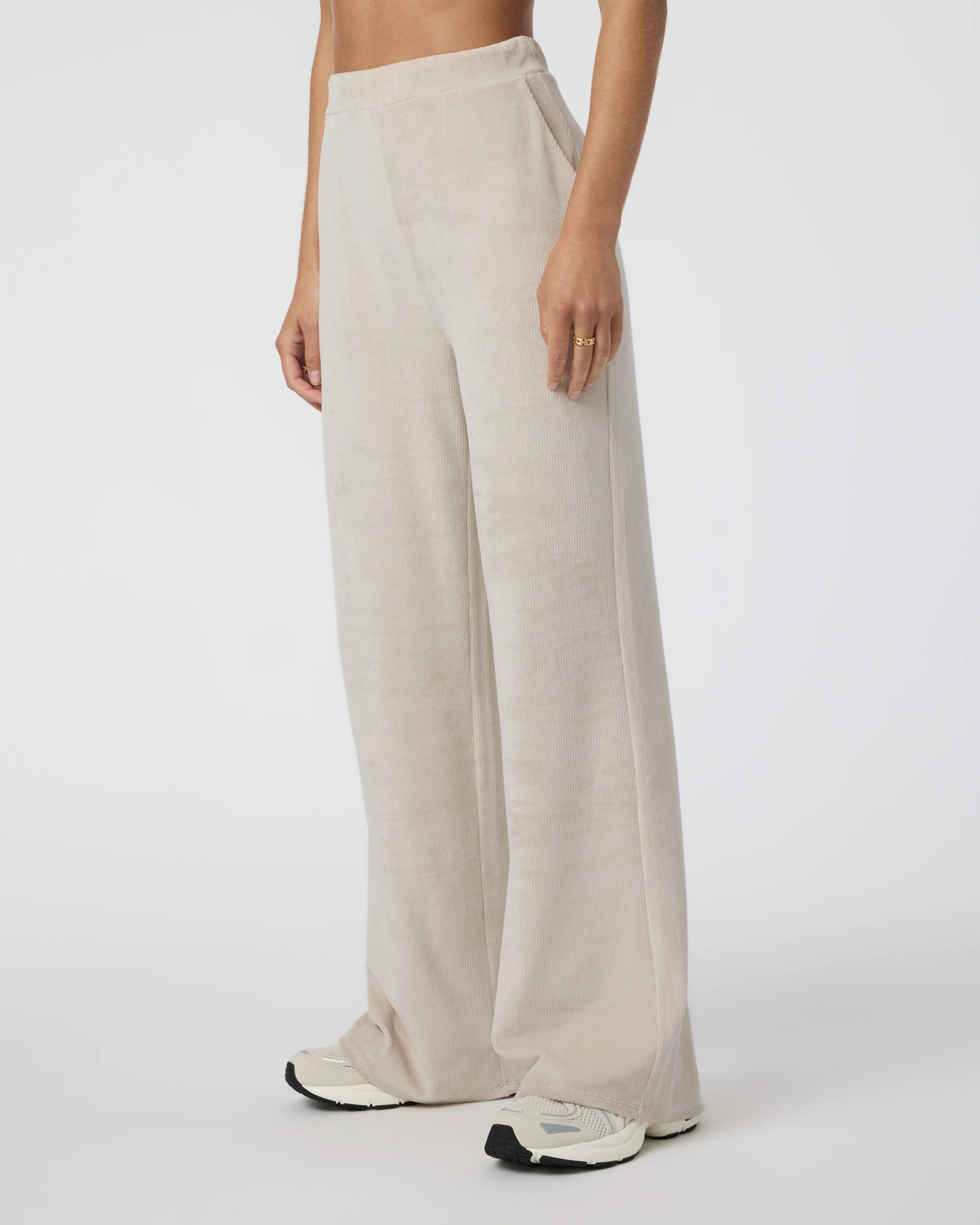 Haven Wideleg | Women's Suede Velour Pants | Vuori | Vuori Clothing (US & Canada)