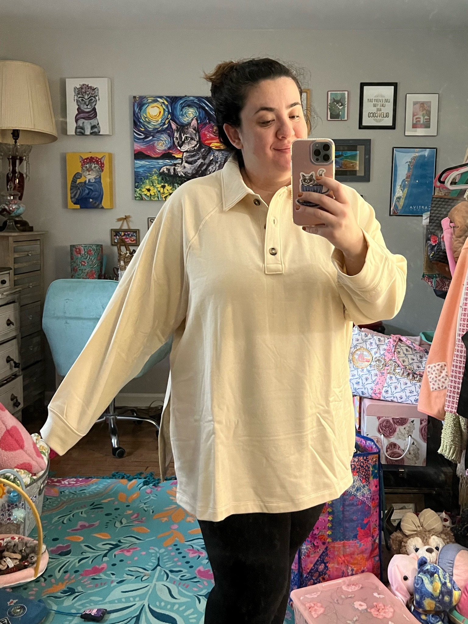 Oversized collared sweatshirt with side slits… long enough to wear with leggings, lightweight but super soft! 

#LTKU #LTKSeasonal #LTKFindsUnder50