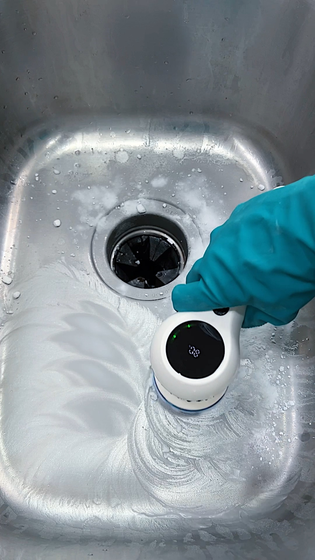 Amazon Finds that will help you deep clean your kitchen sink. Electric scrubber, baking soda, crevice cleaning scrub brushes, hard water remover gel, garbage disposal plink 
#deepclean
#kitchencleaning

#LTKVideo #LTKHome
