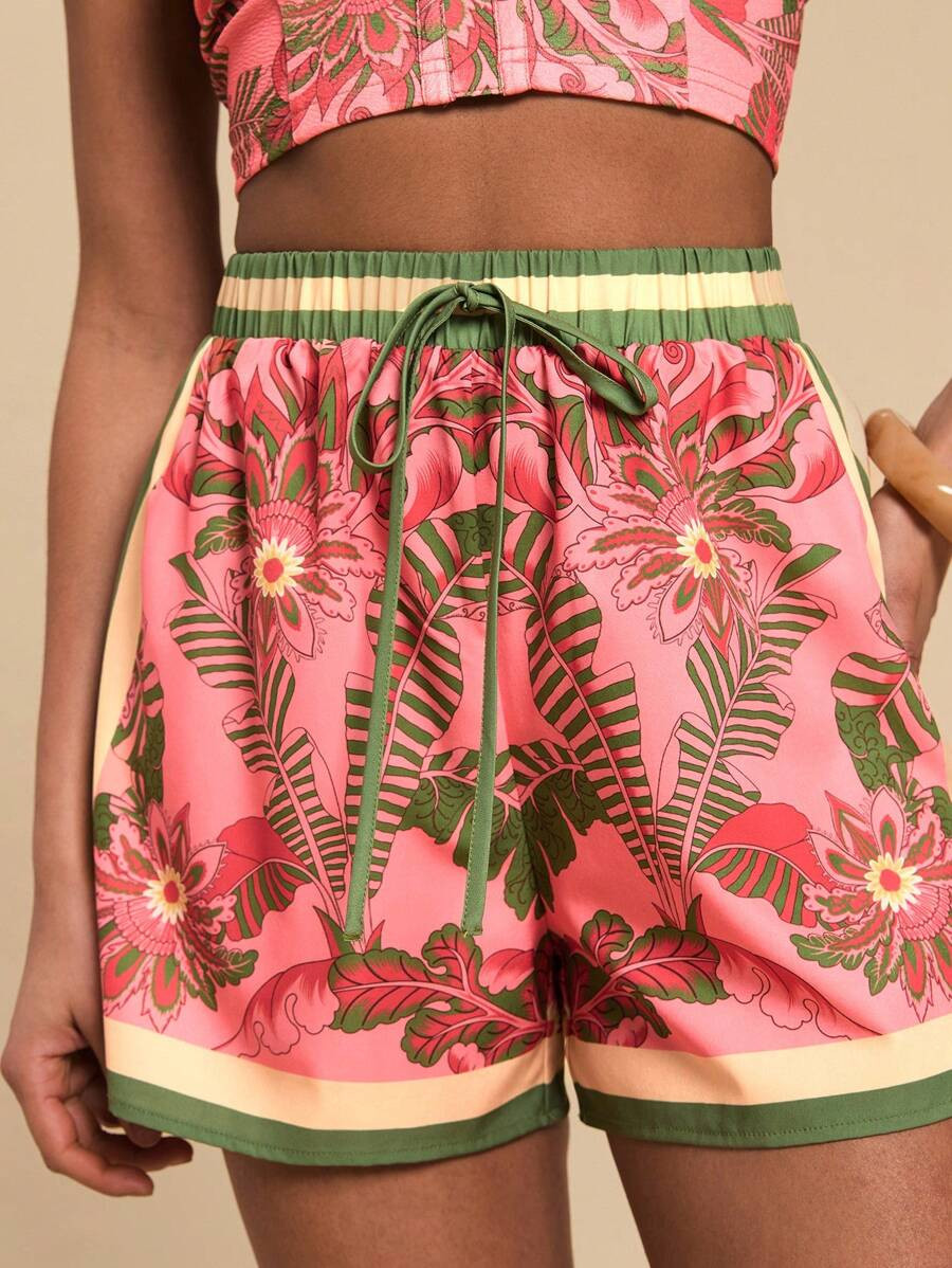 Travachic Women's Tropical Plant Print Tie Waist Shorts, Vacation | SHEIN
