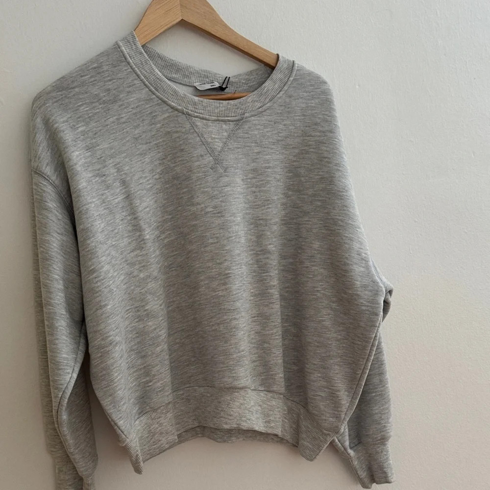 Gray Women's Sweater | Poshmark